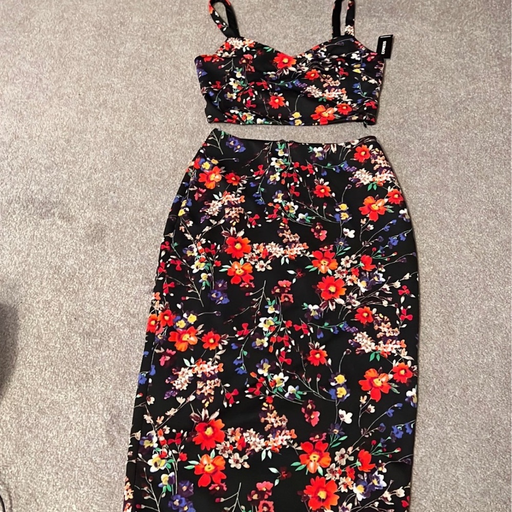 Two Piece Express skirt set